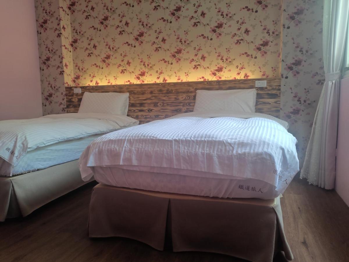 Railway Traveler B&B T'ai-tung Extérieur photo