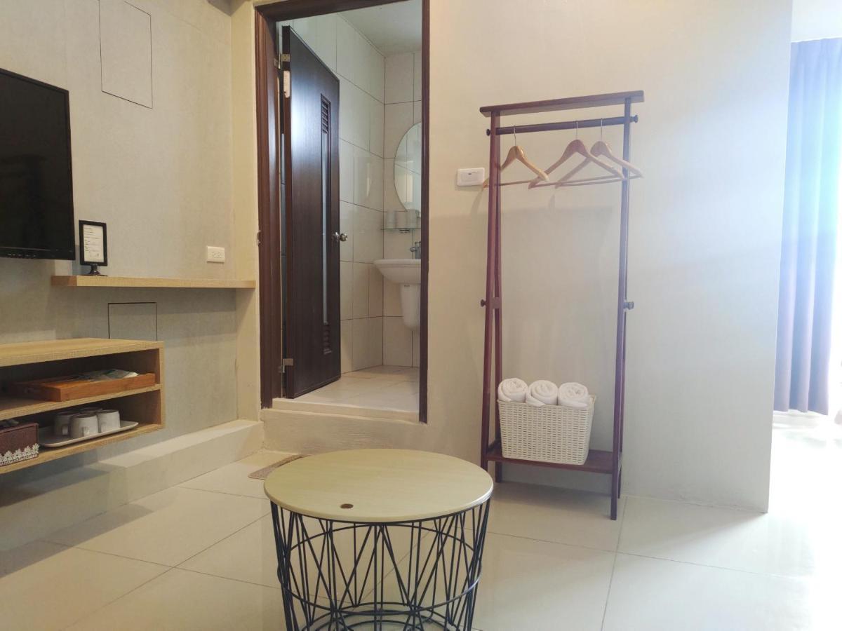 Railway Traveler B&B T'ai-tung Extérieur photo