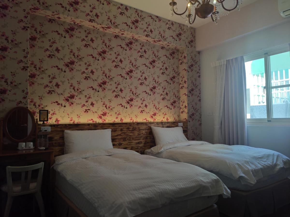 Railway Traveler B&B T'ai-tung Extérieur photo