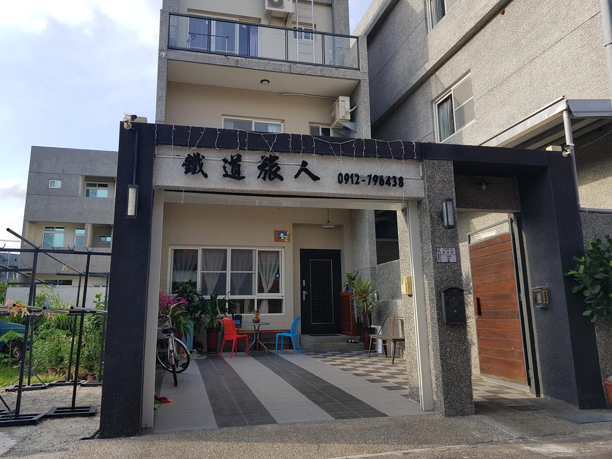 Railway Traveler B&B T'ai-tung Extérieur photo